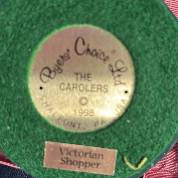 Byers Choice Victorian woman shopper - Picture 2 of 2